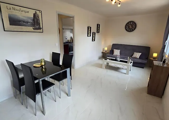 Celli L Near Port & Ac L Shellter Apartmán